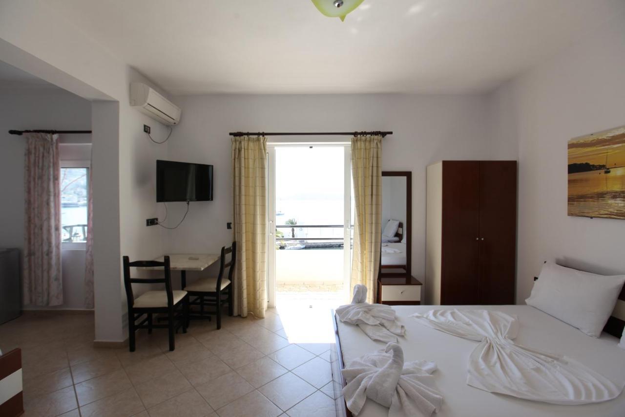Hotel Real Sarandë 外观 照片