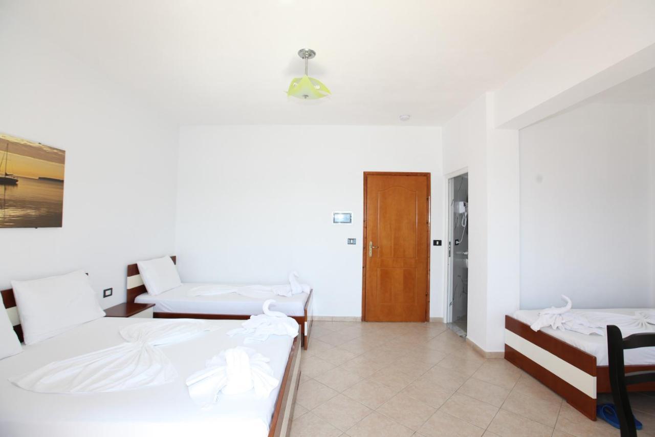 Hotel Real Sarandë 外观 照片