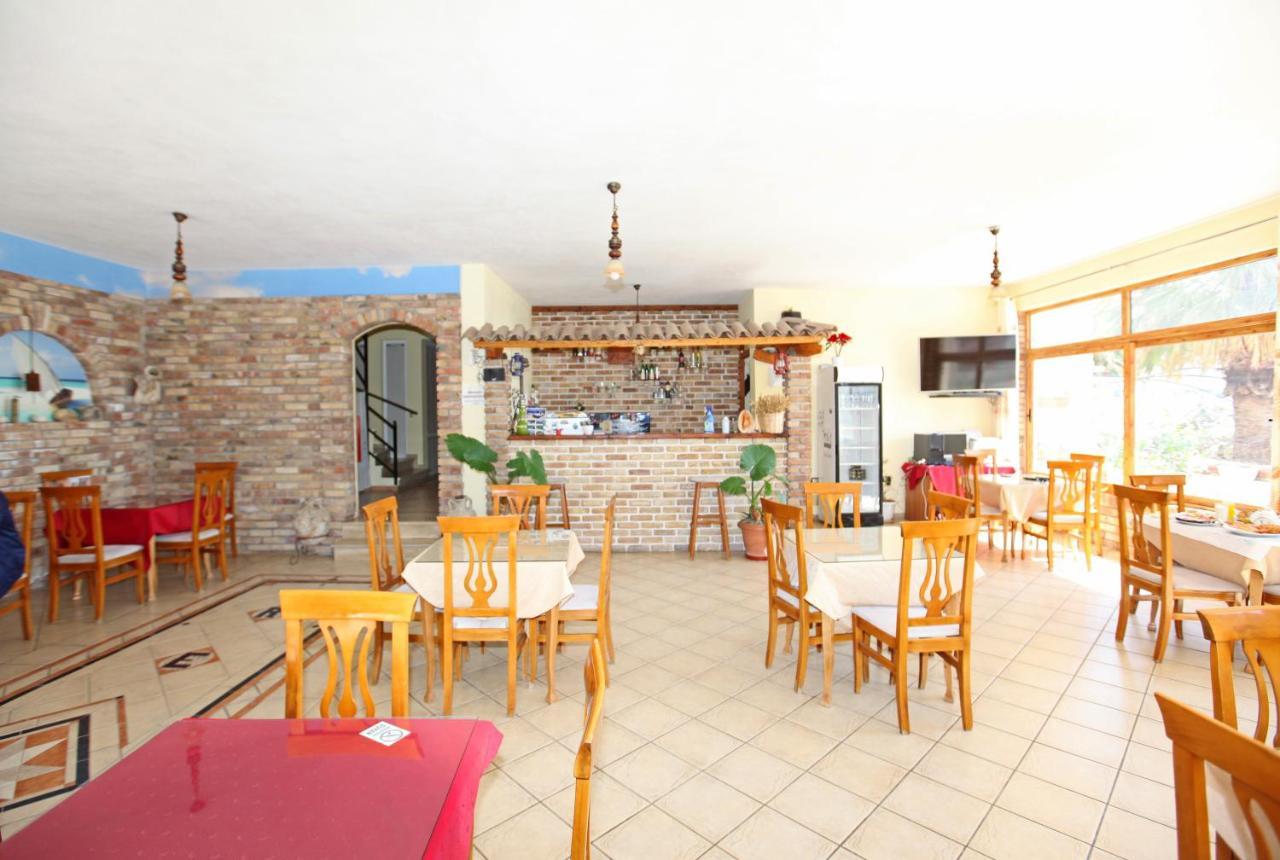 Hotel Real Sarandë 外观 照片