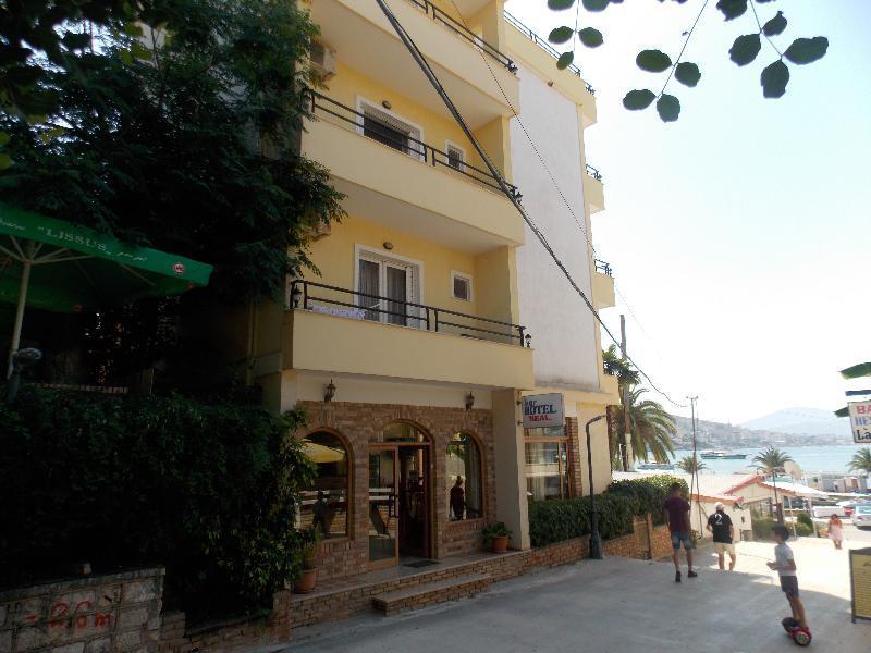 Hotel Real Sarandë 外观 照片