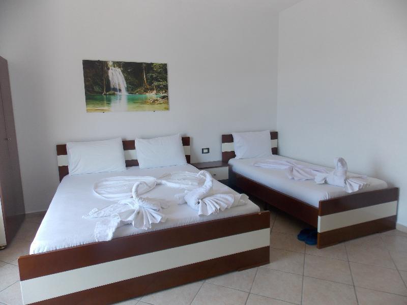 Hotel Real Sarandë 外观 照片
