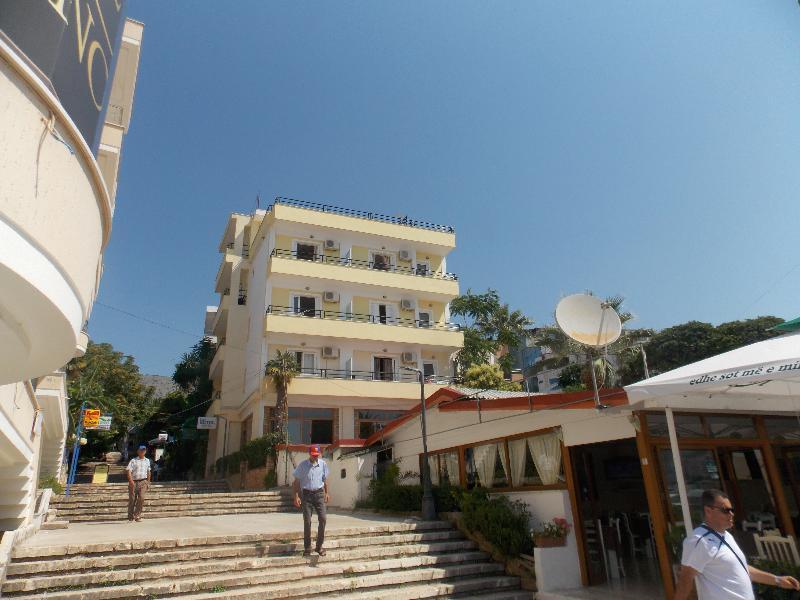 Hotel Real Sarandë 外观 照片