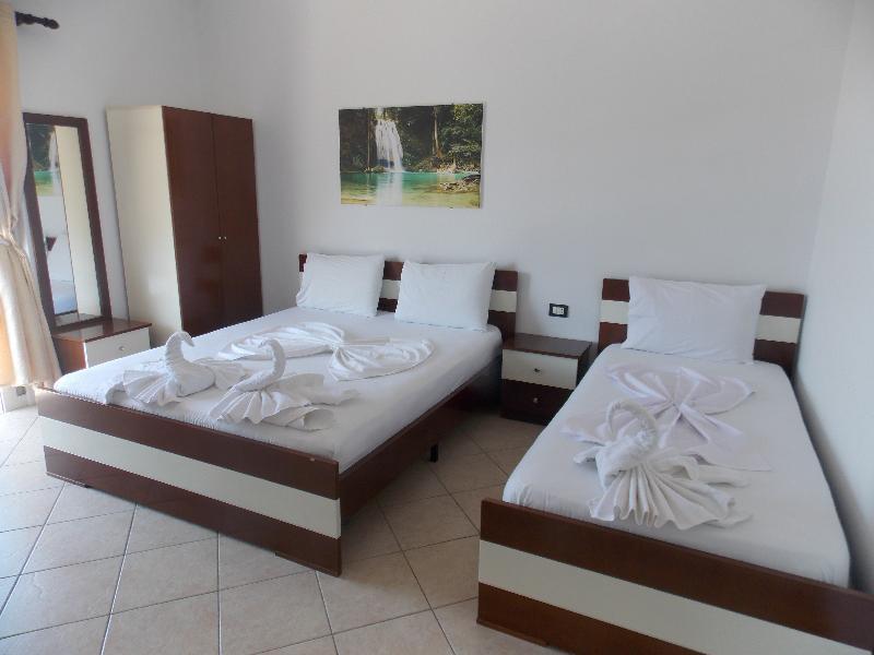 Hotel Real Sarandë 外观 照片