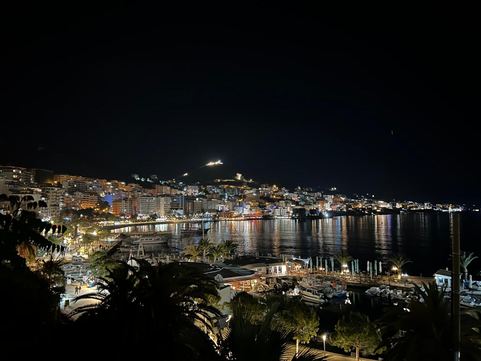Hotel Real Sarandë 外观 照片