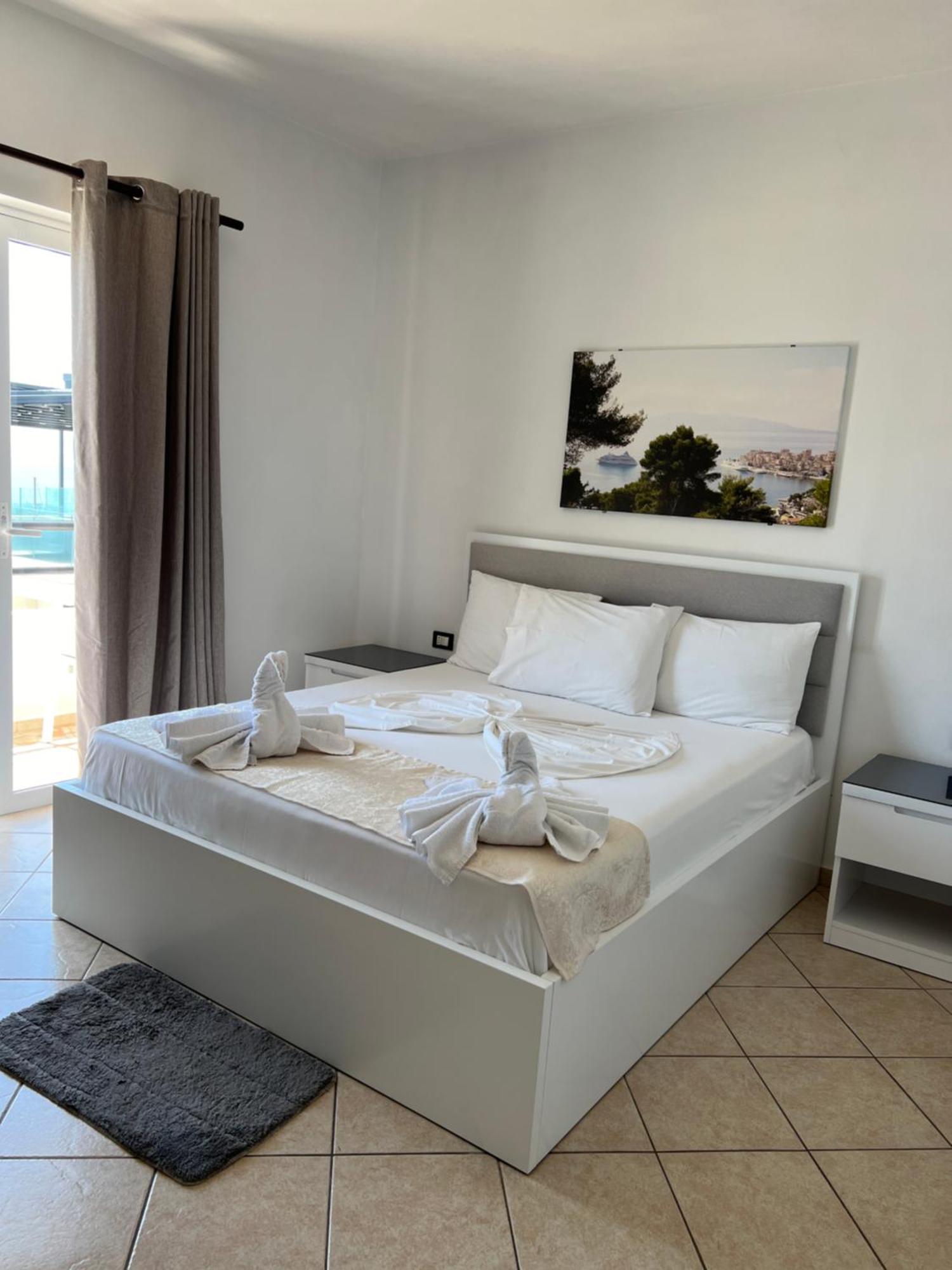 Hotel Real Sarandë 外观 照片